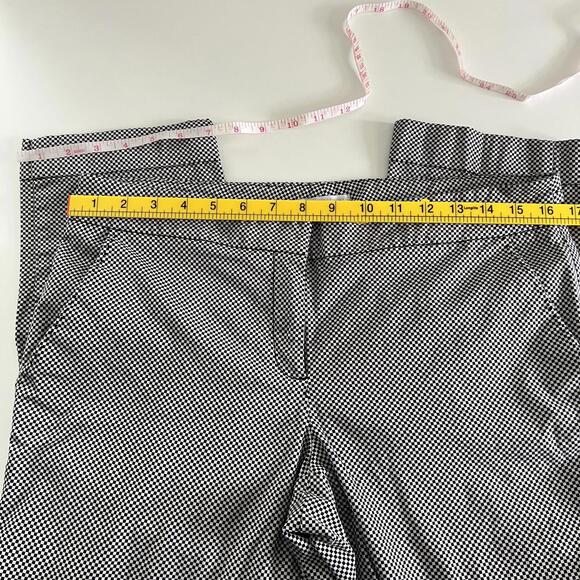 Stylish New York & Company Checkered‎ Trousers - Size 10 - Picture 4 of 6